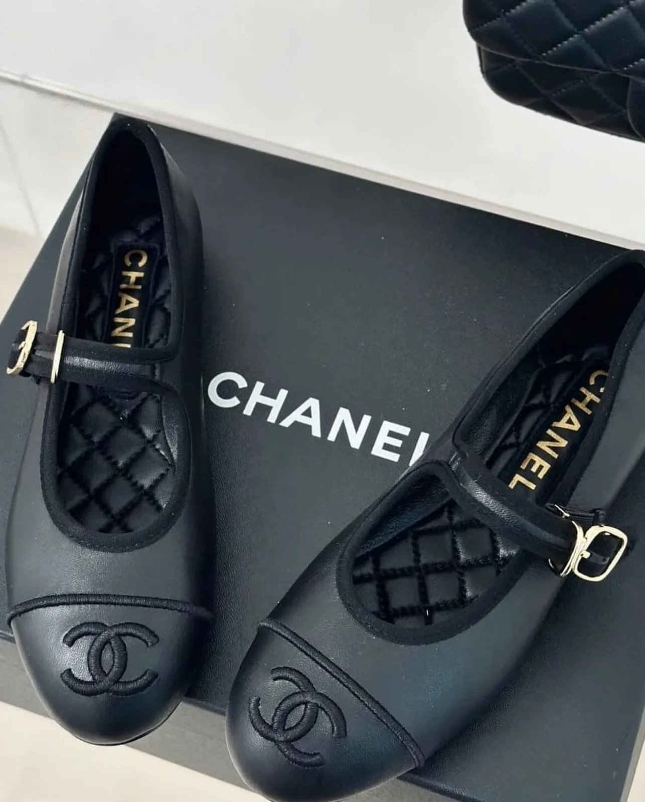 Chanel Ballet Flat photo 3