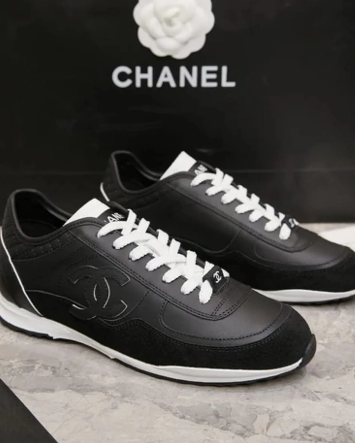 Chanel Sneaker photo 2