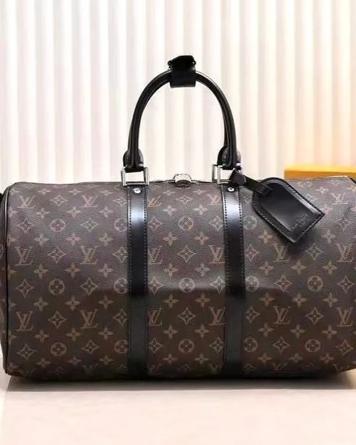 Louis Vuitton Keepall photo 5