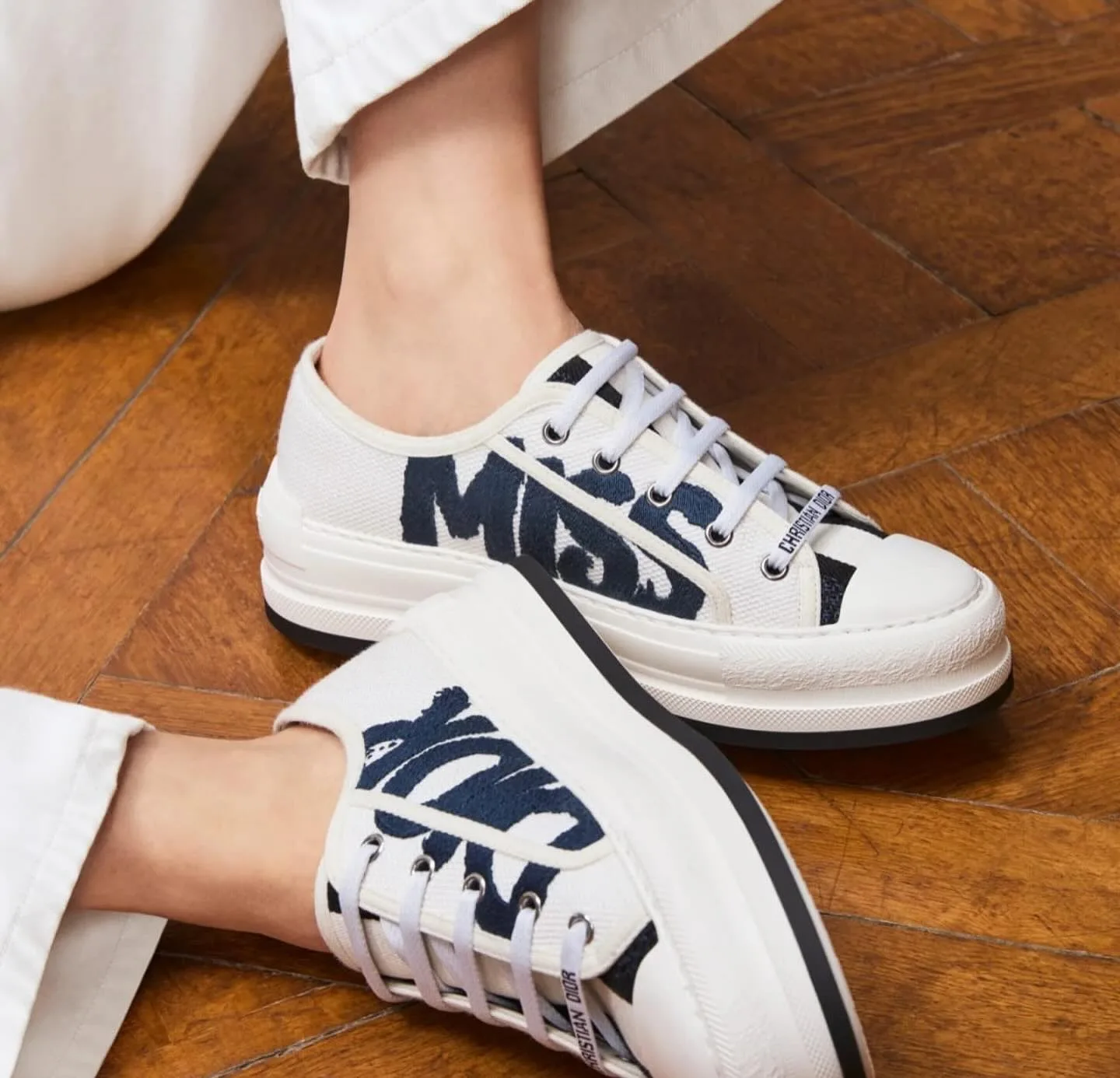 Dior Sneaker photo 2