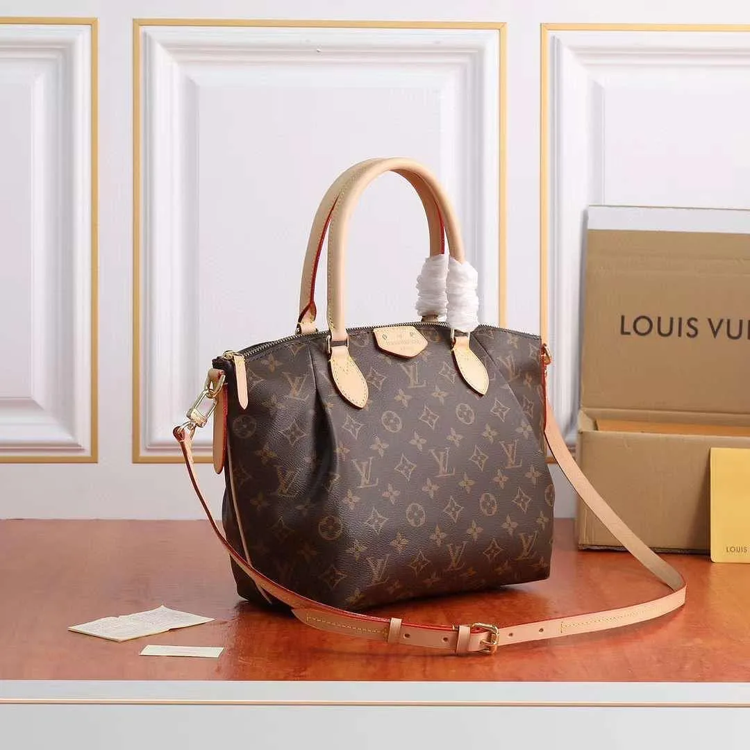 Louis Vuitton Speedy photo 9