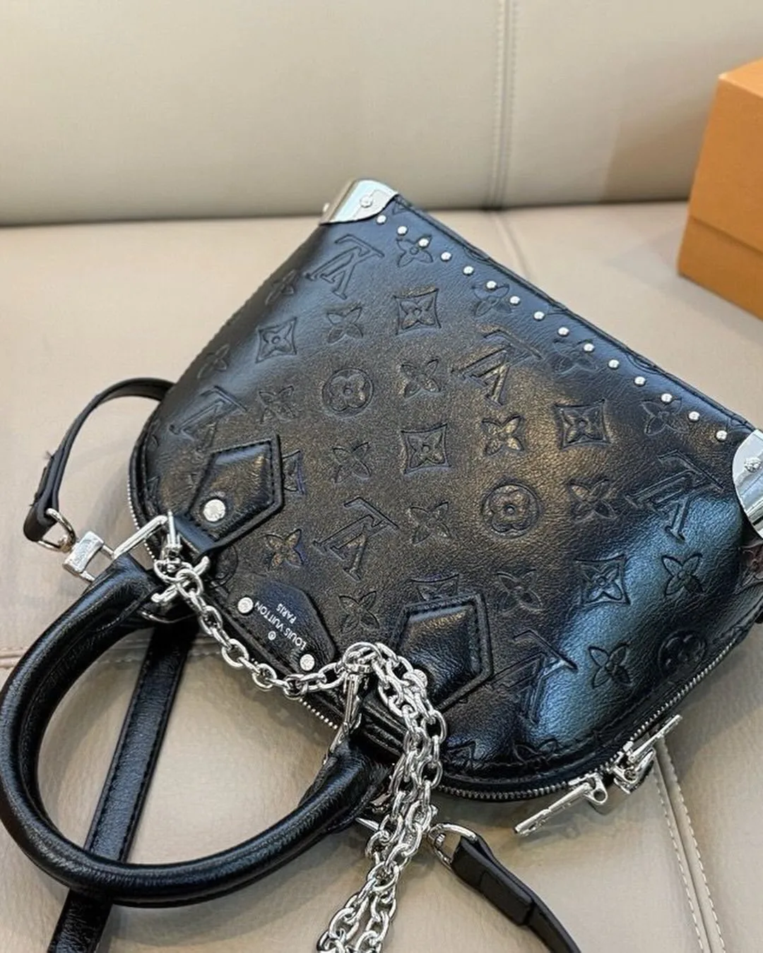 Louis Vuitton Speedy photo 6