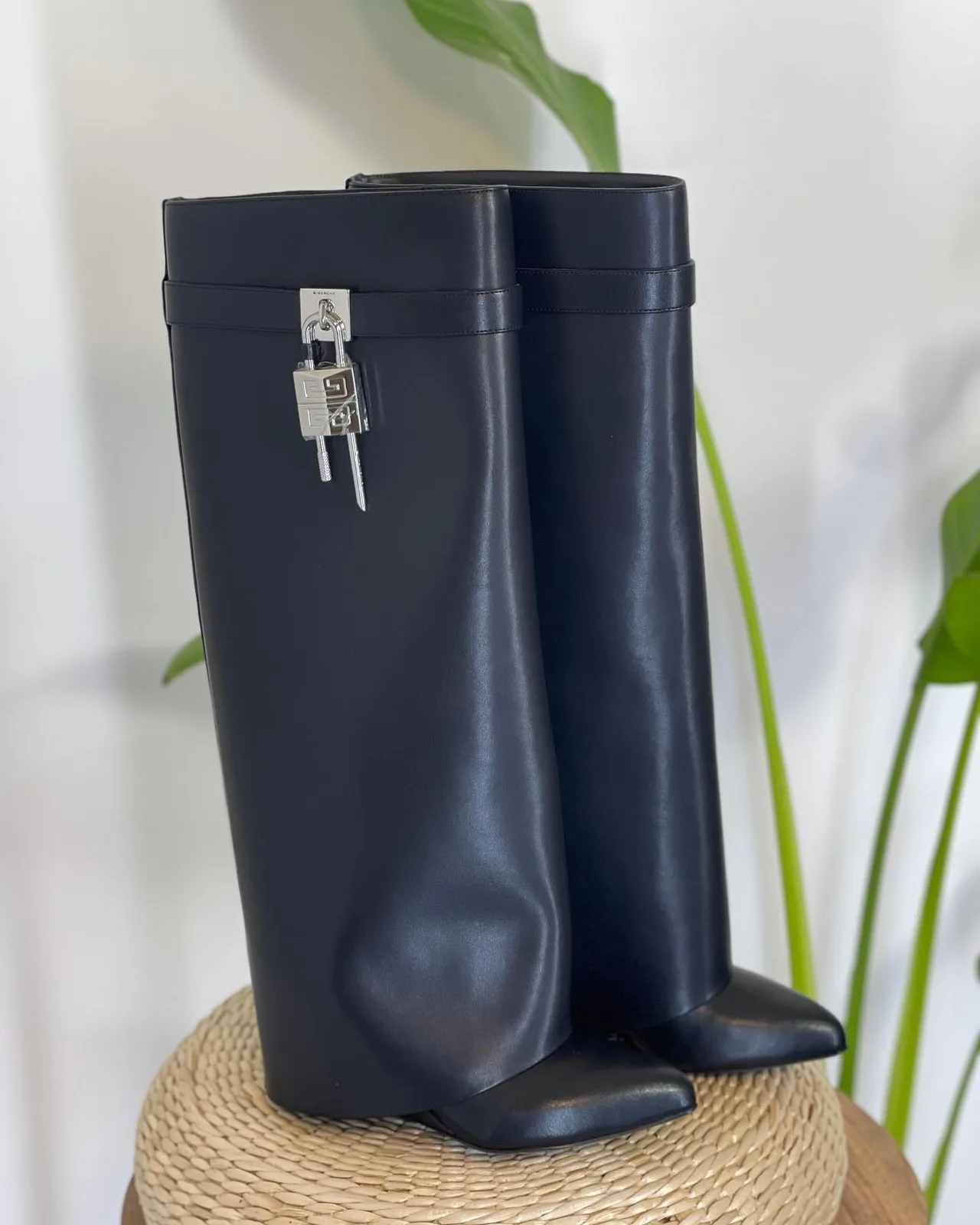 Givenchy Shark Lock Boot photo 5