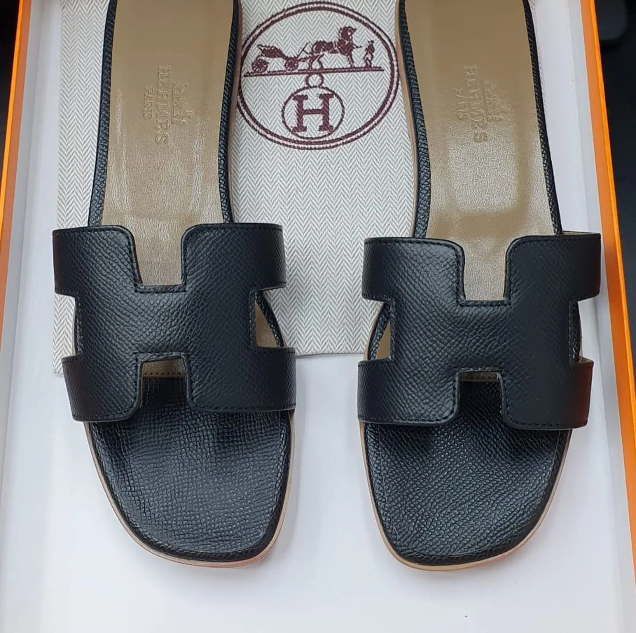 Hermès Oran Slide photo 3