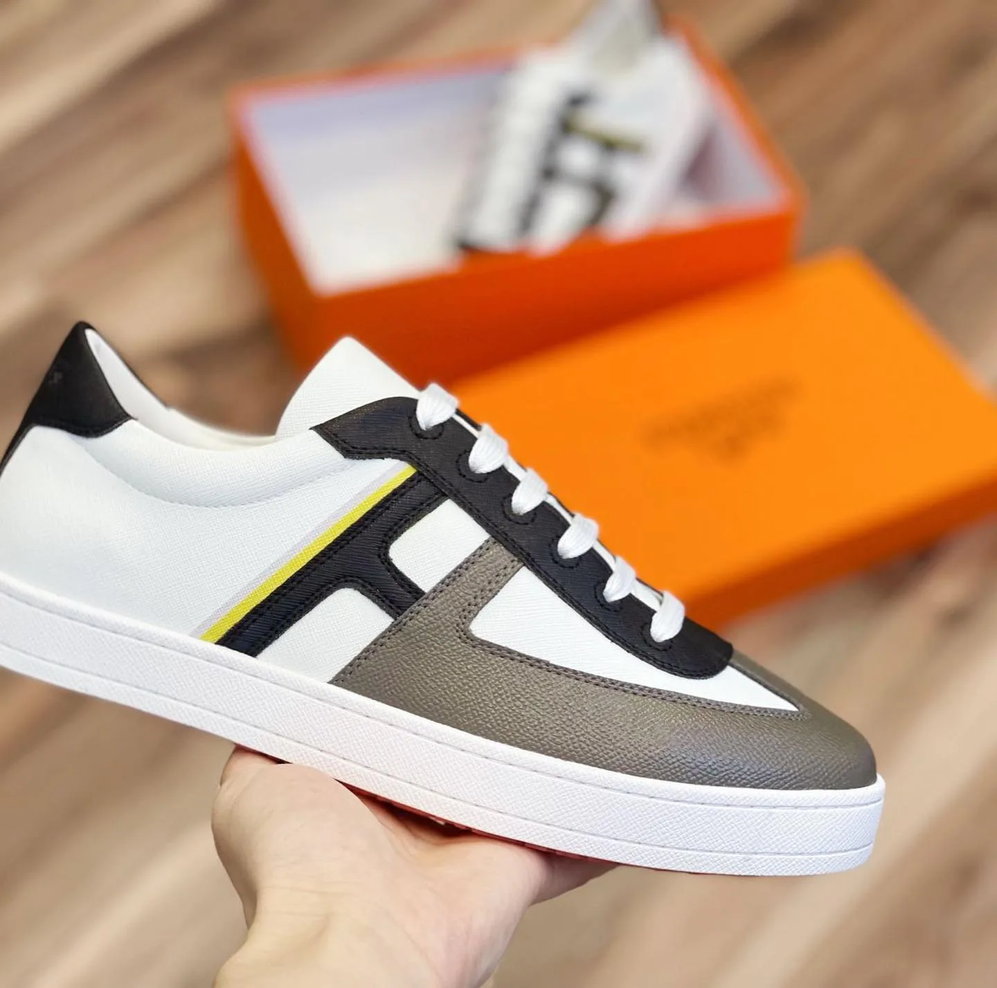 Hermès Day Sneaker