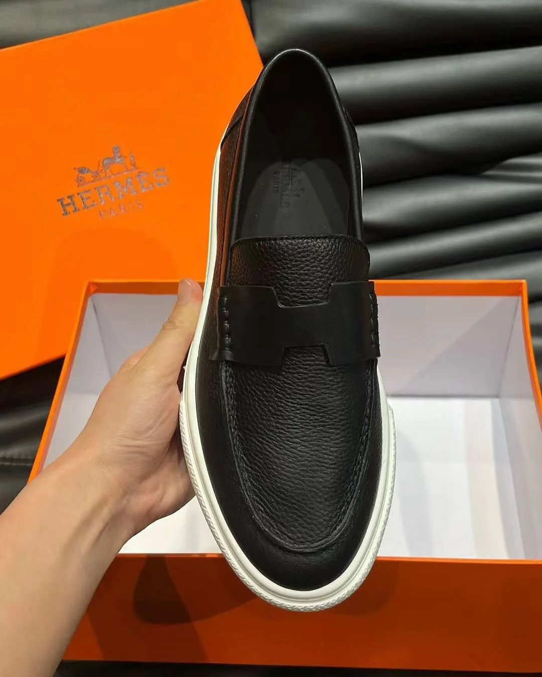 Hermès Slip-On Sneaker photo 2