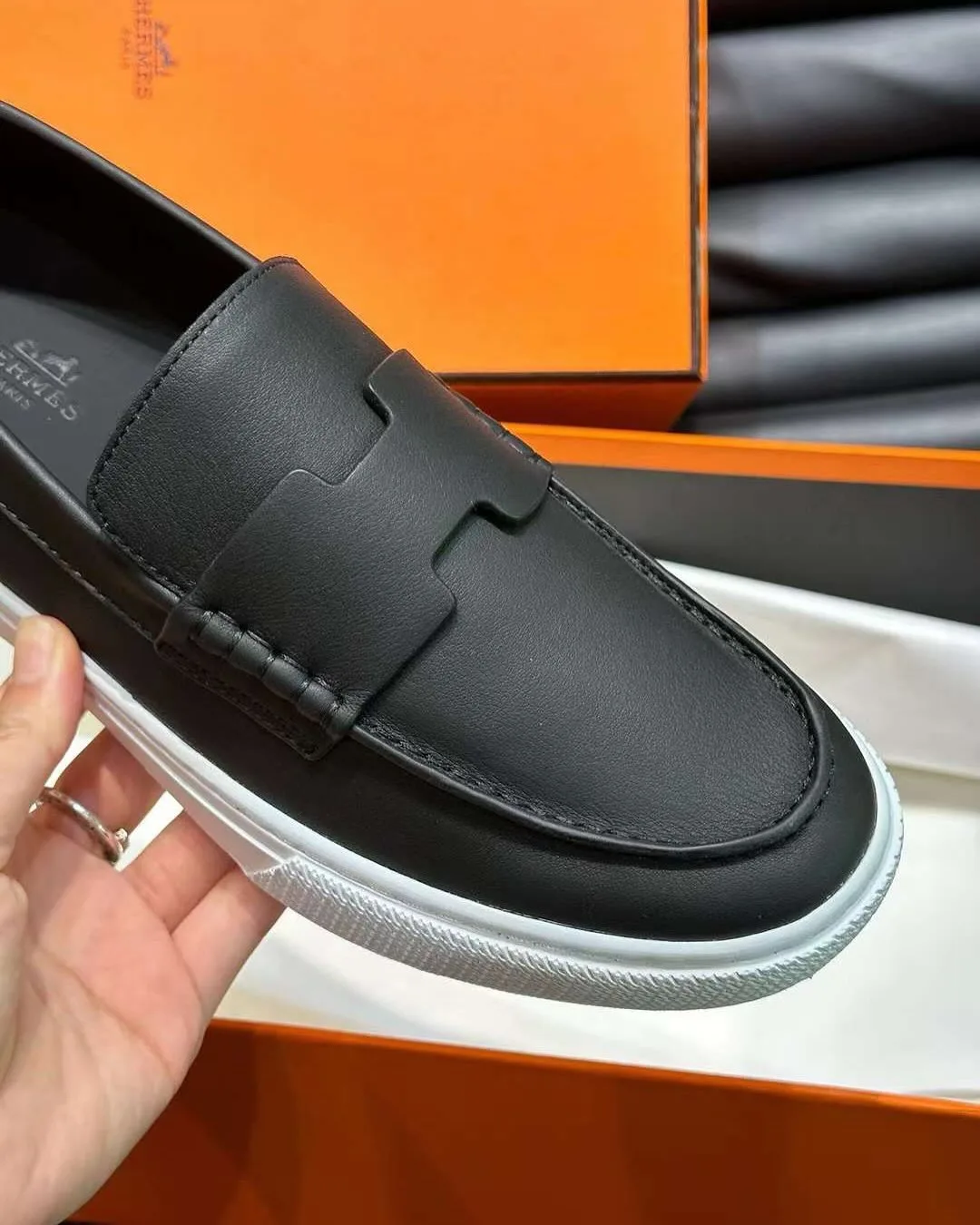 Hermès Slip-On Sneaker photo 15
