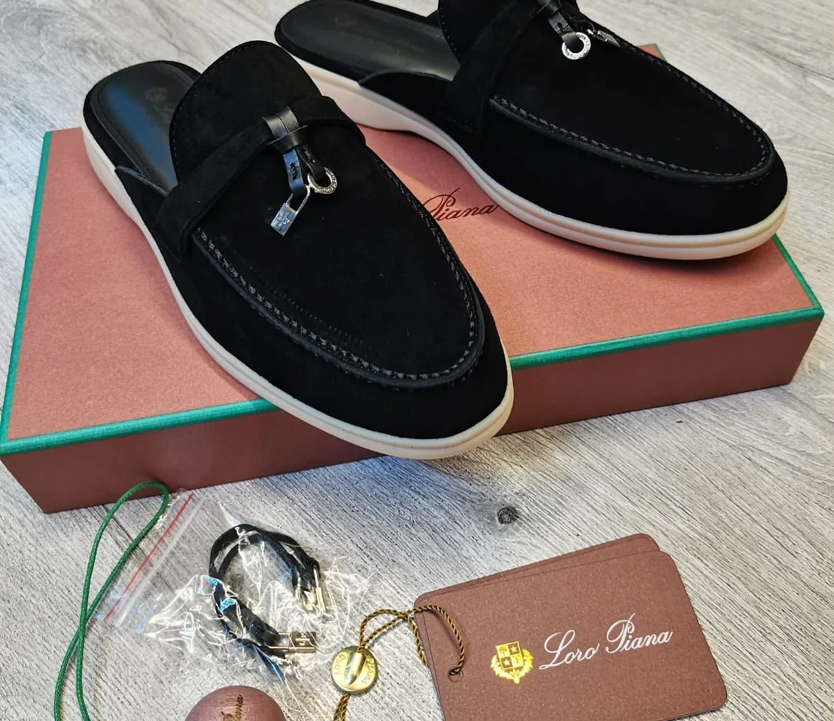 Loro Piana Summer Charms Walk photo 6