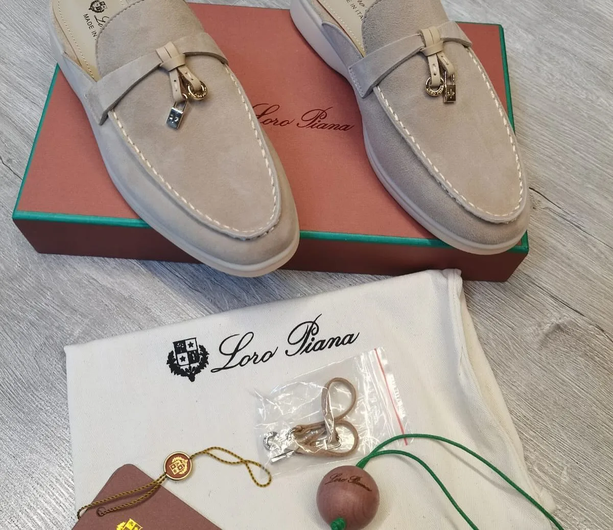 Loro Piana Summer Charms Walk photo 4