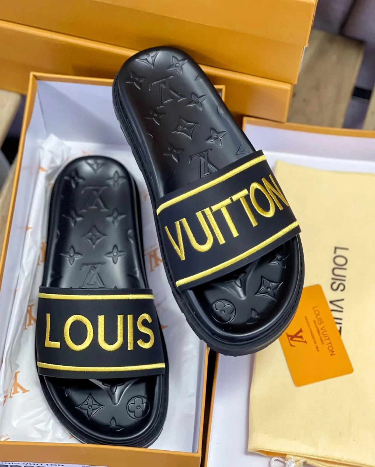 Louis Vuitton Waterfront Slide photo 3