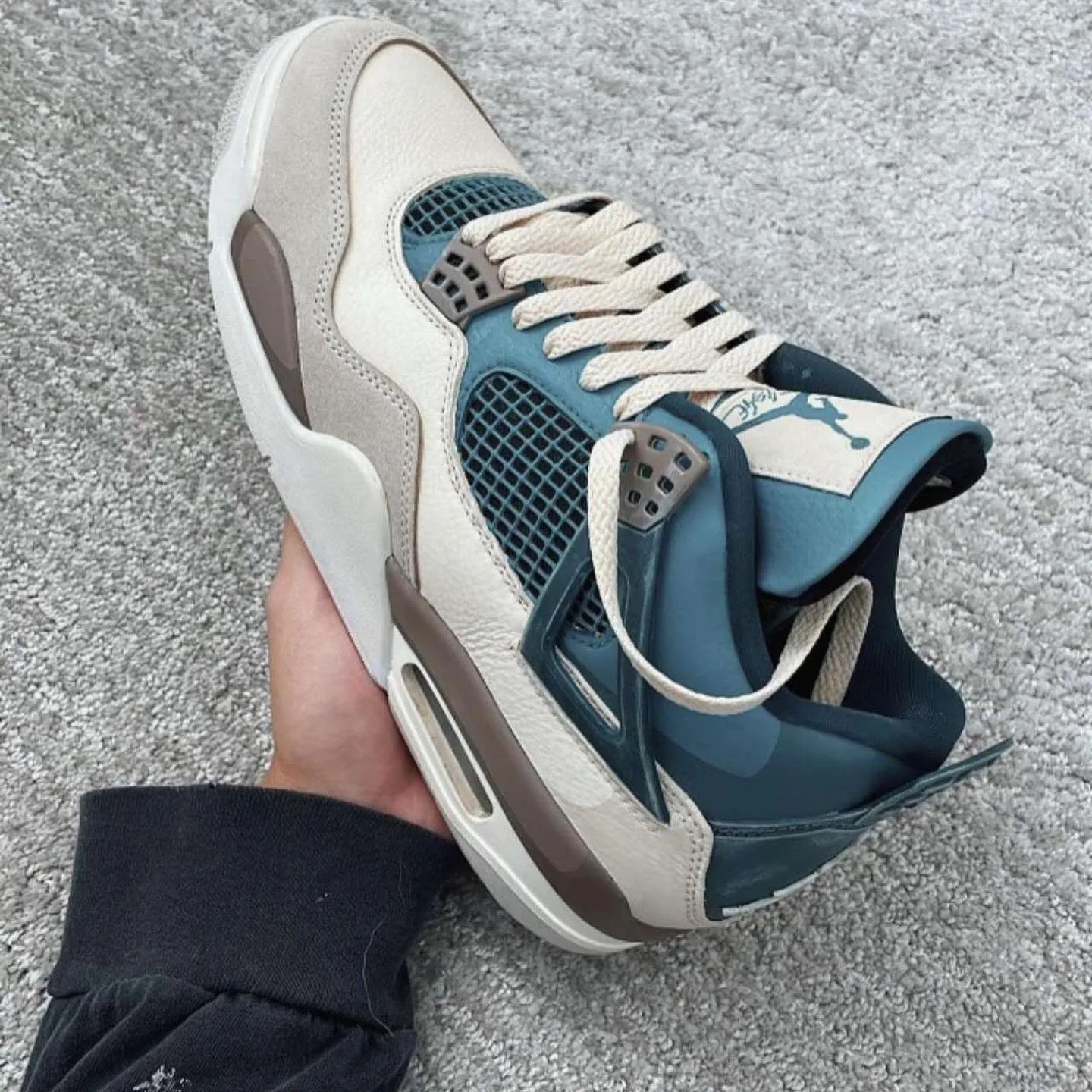 Nike Air Jordan 4