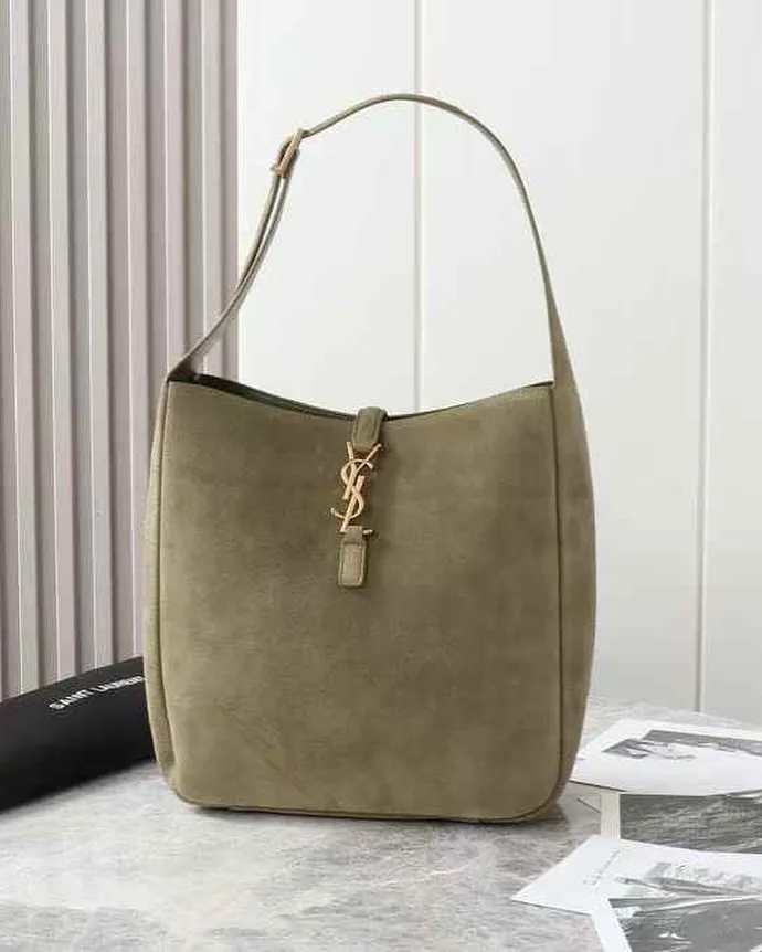 Saint Laurent Le 5à7 hobo