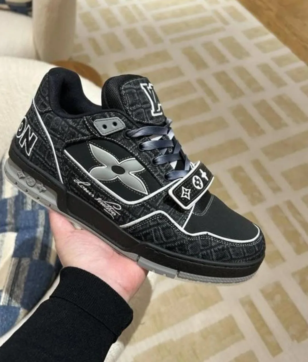 Louis Vuitton Sneaker photo 4