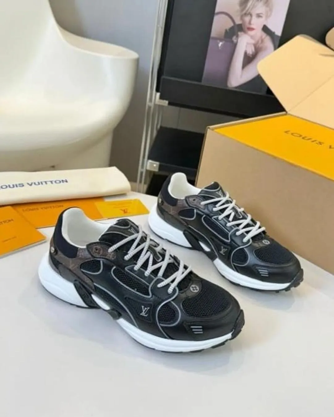 Louis Vuitton Sneaker