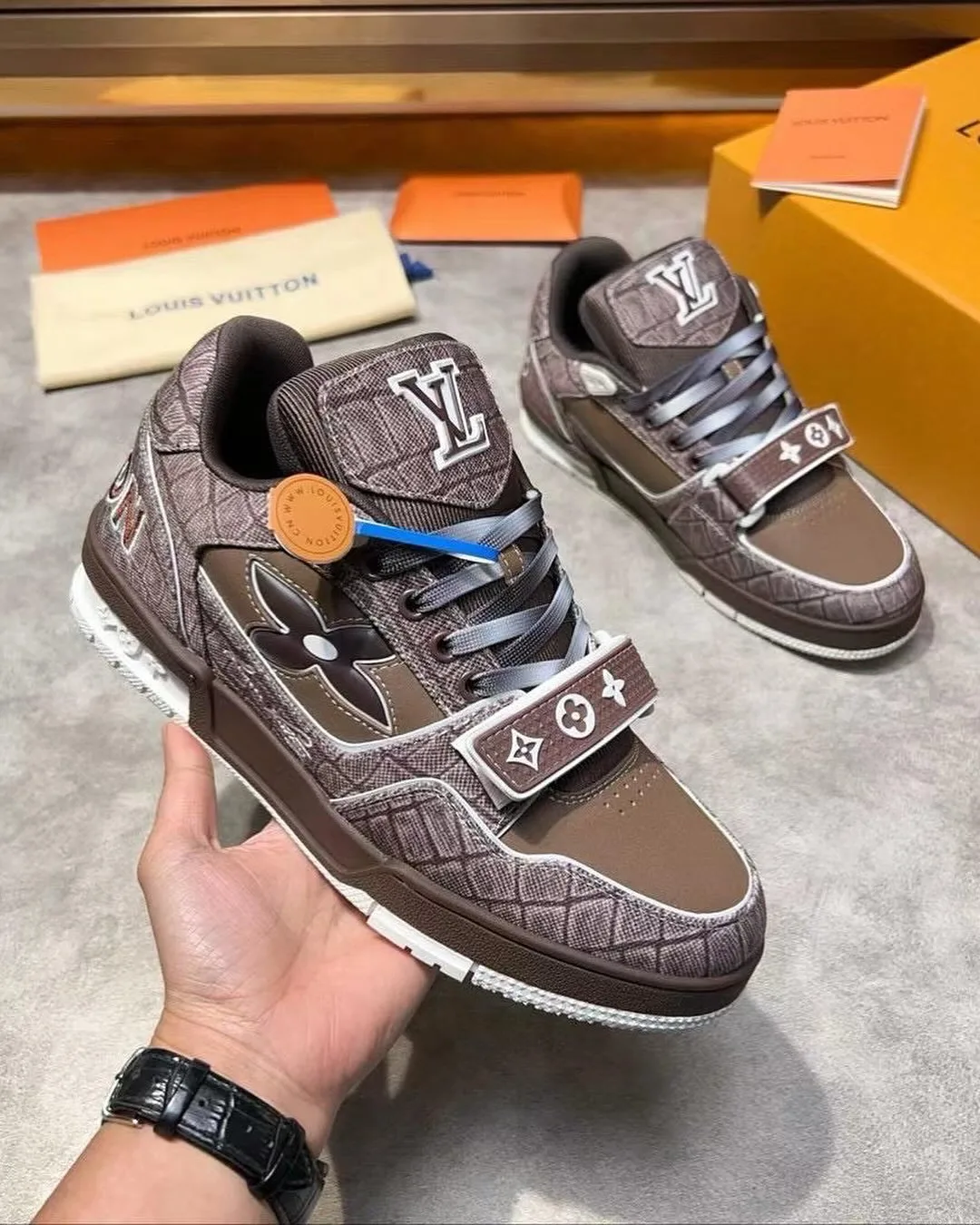 Louis Vuitton Sneaker photo 2