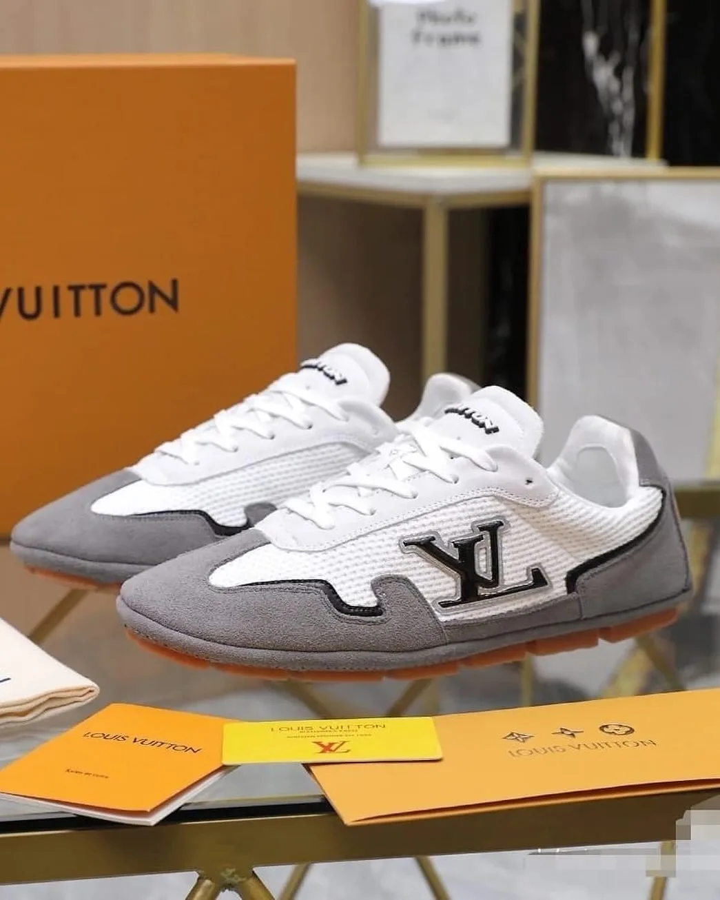 Louis Vuitton Sneaker