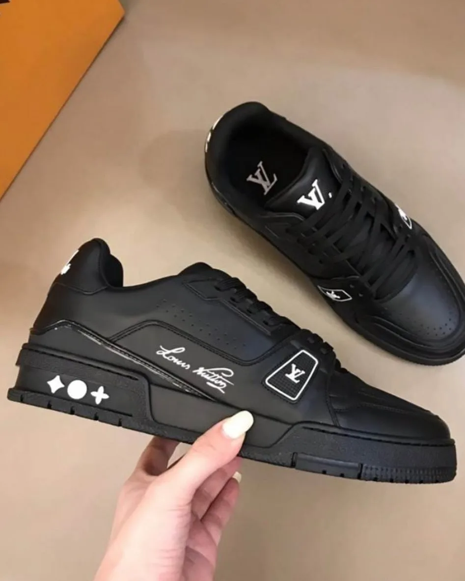 Louis Vuitton Sneaker photo 2