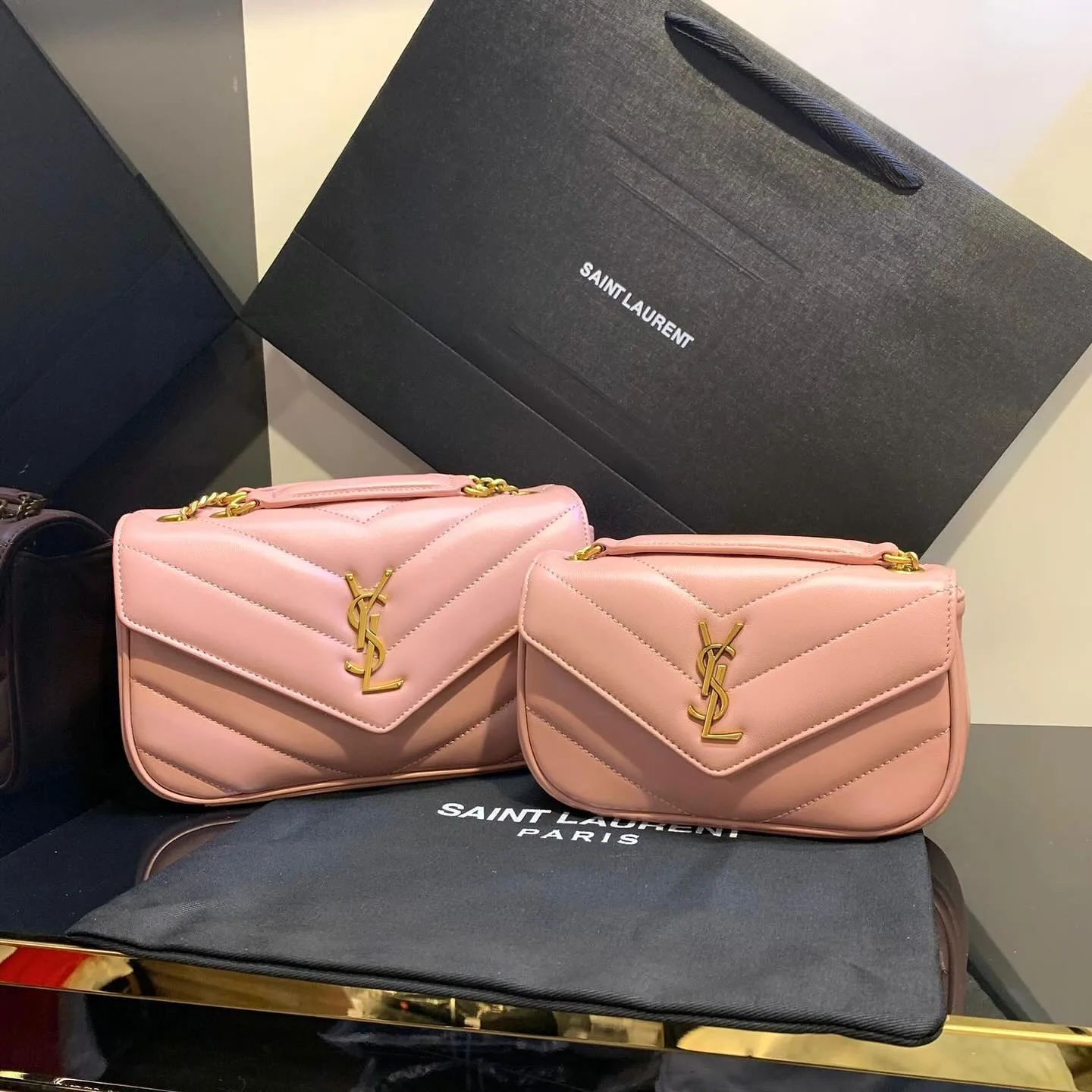 Saint Laurent Loulou photo 7