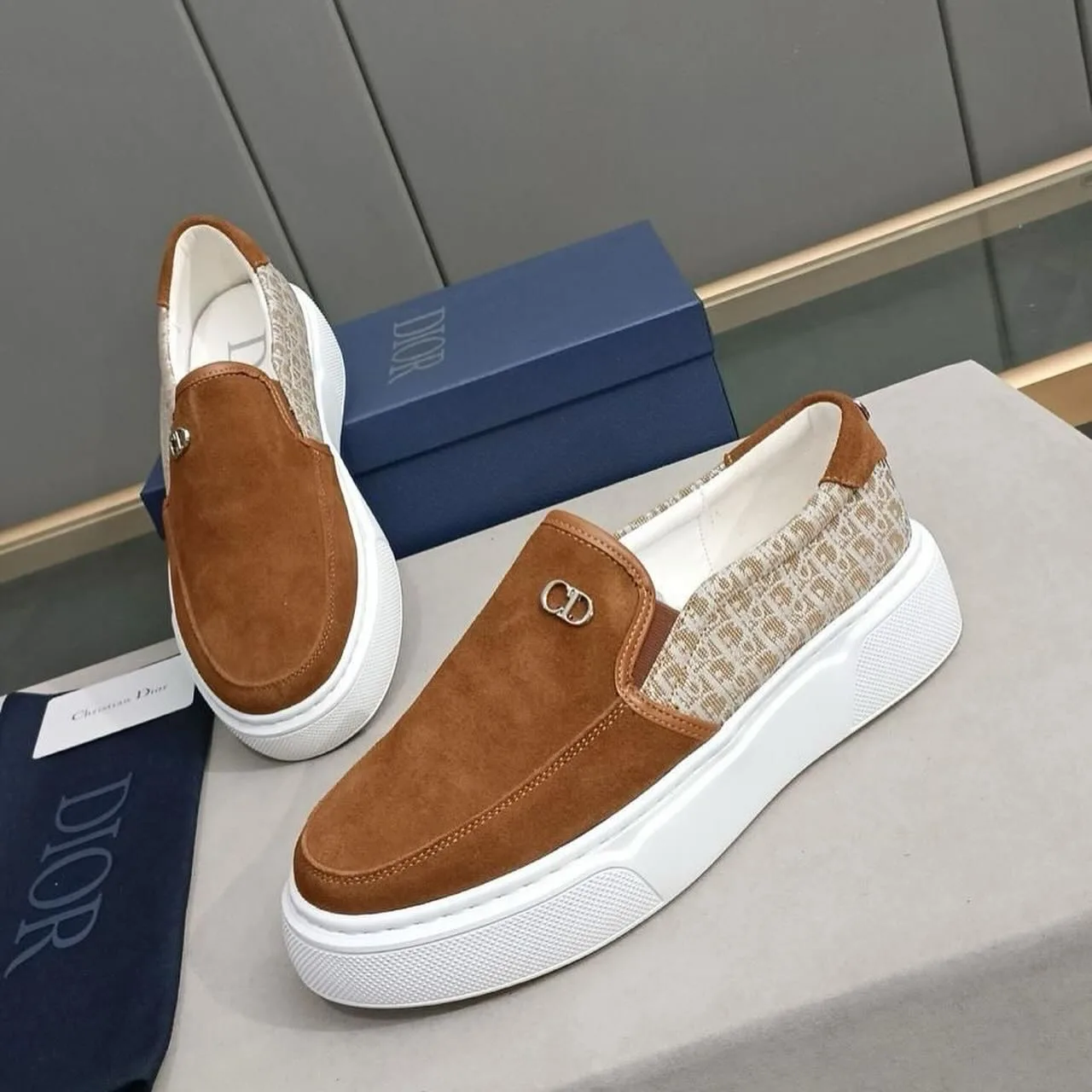 Dior slip-on / loafer