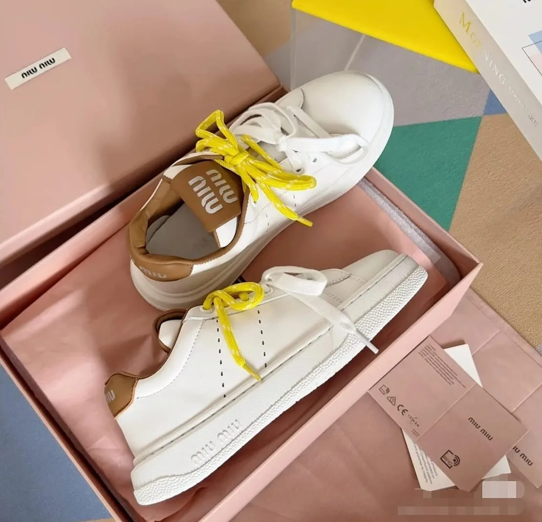 Miu Miu Sneaker photo 3