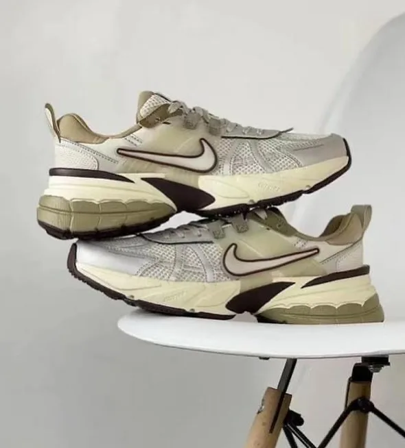 Nike V2K Run photo 4