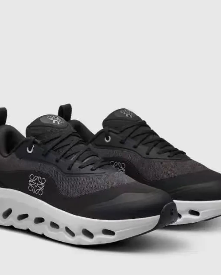 On Sneaker photo 2