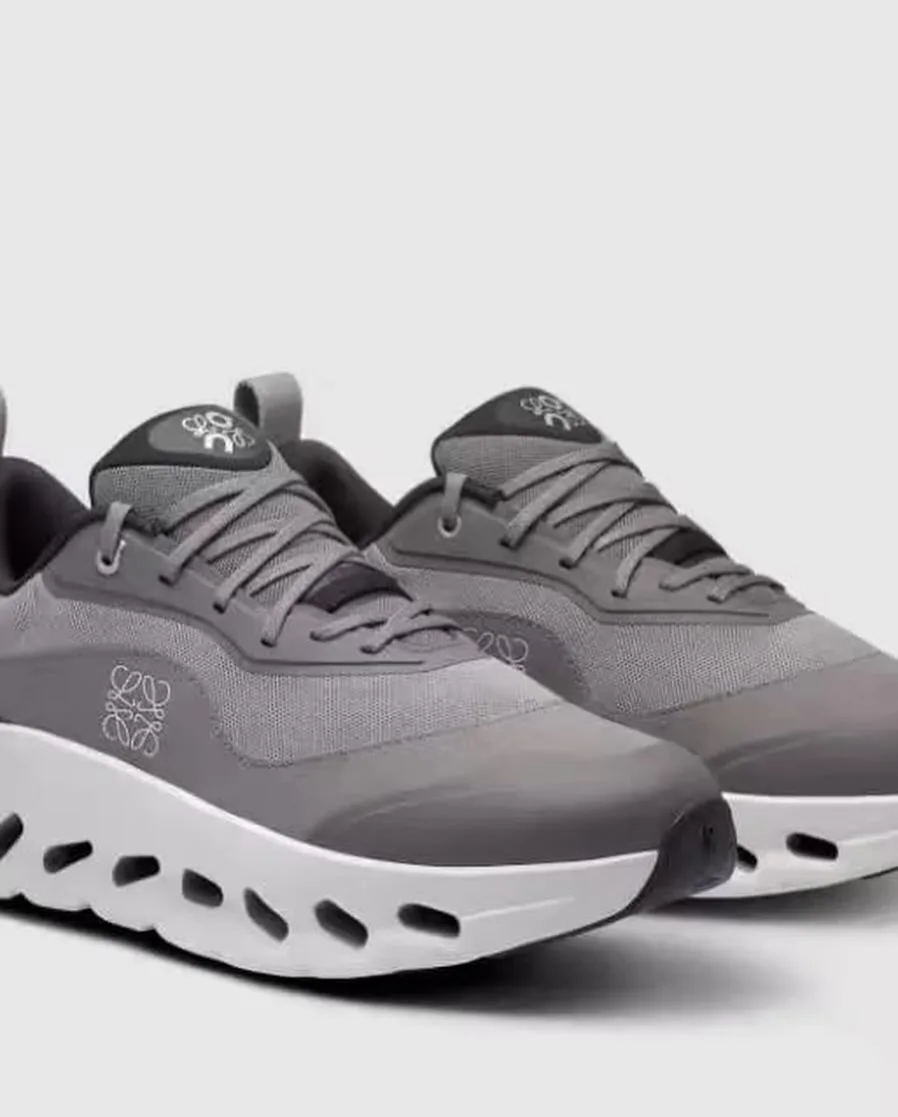 On Sneaker photo 3