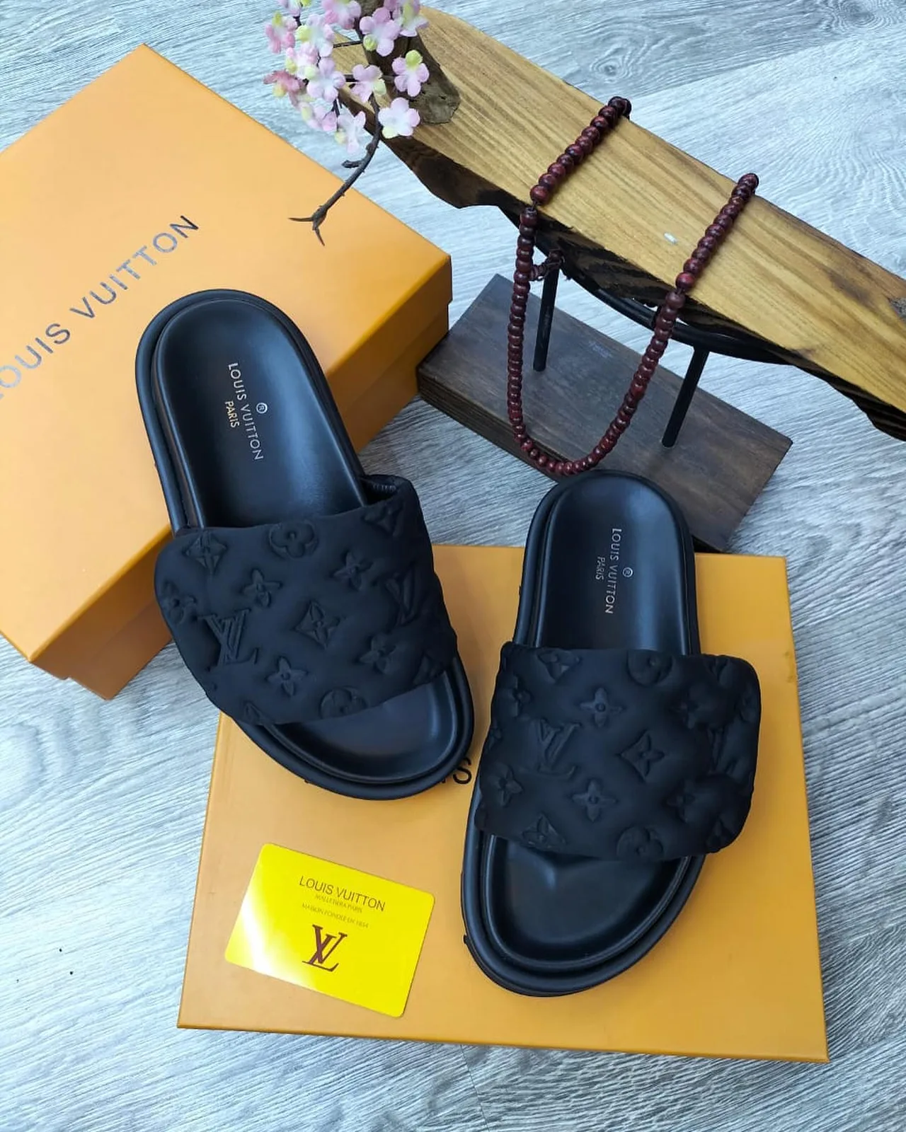 Louis Vuitton Flat Slide photo 2