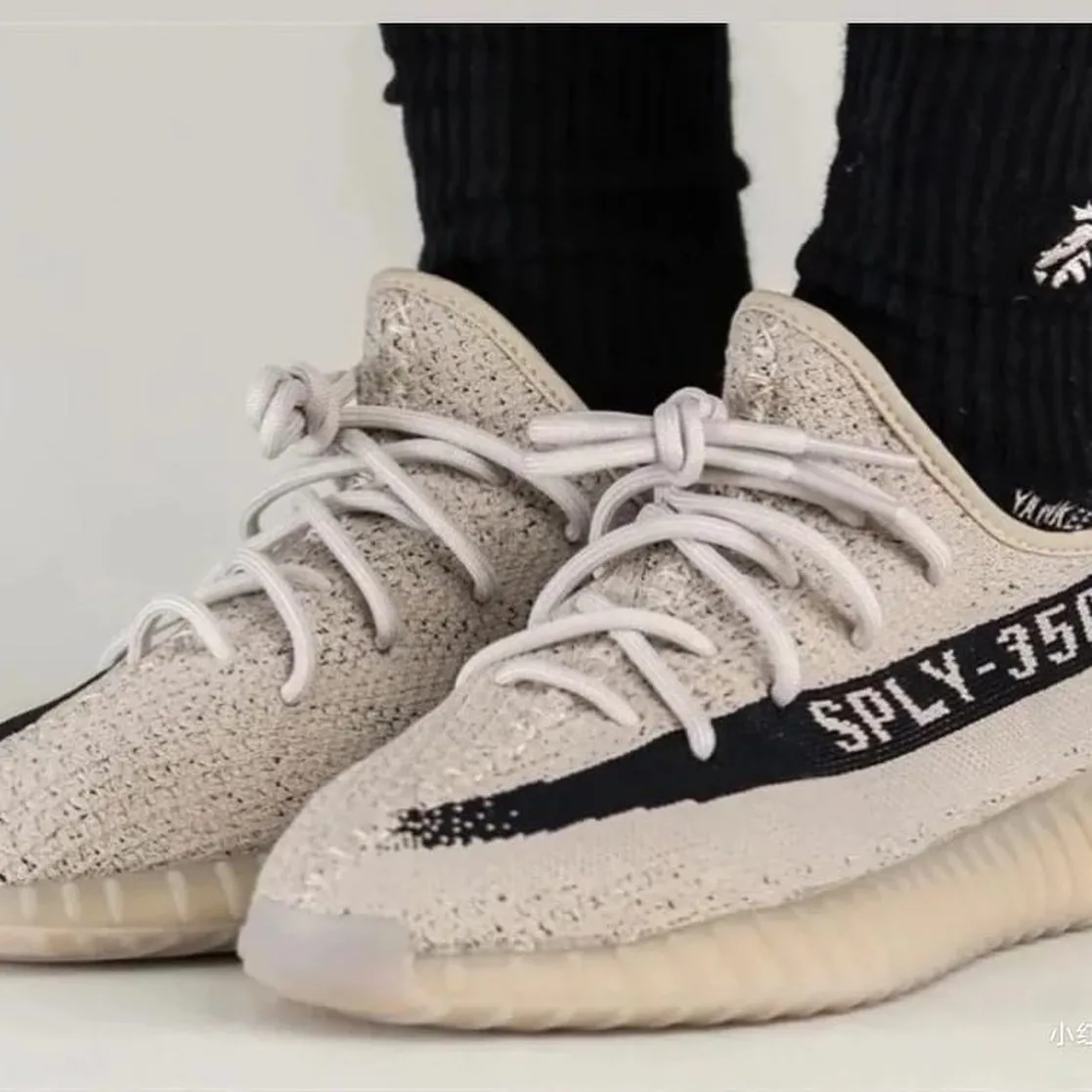 Adidas Yeezy Boost 350 V2 photo 4