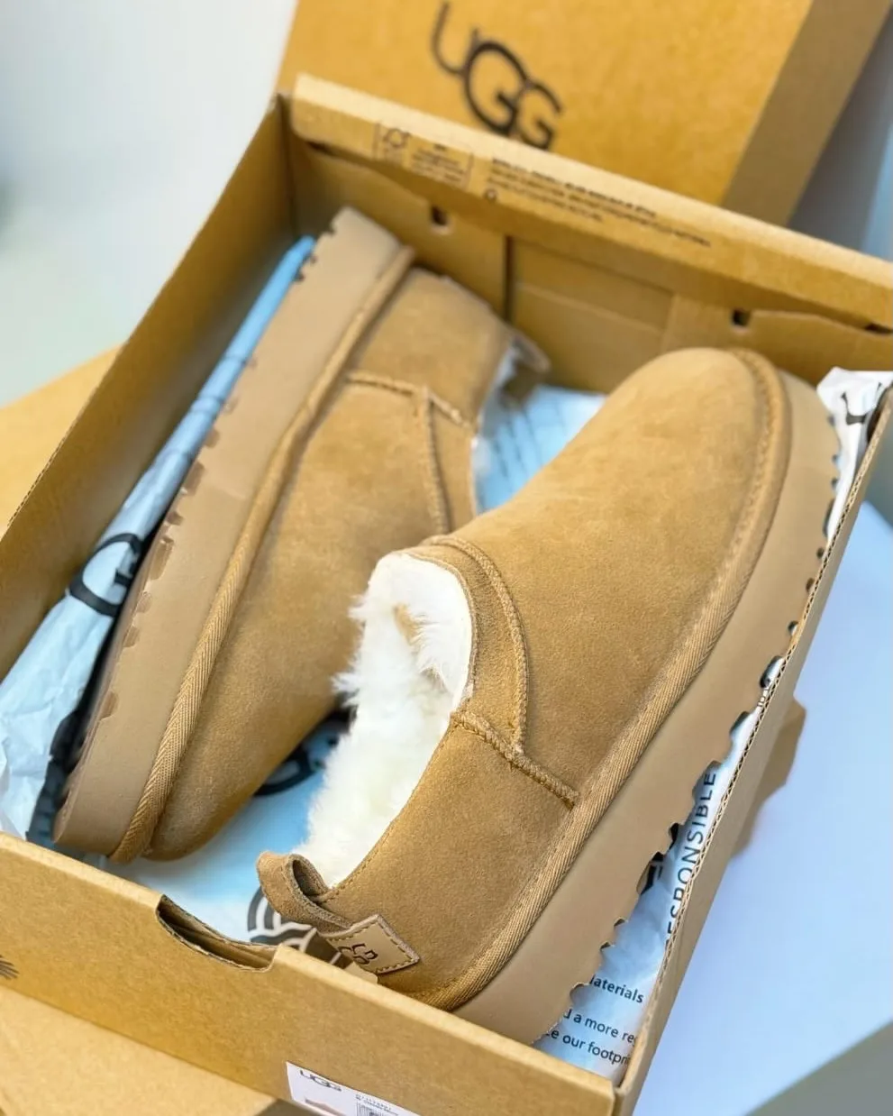 UGG Classic Ultra Mini slip-on photo 3