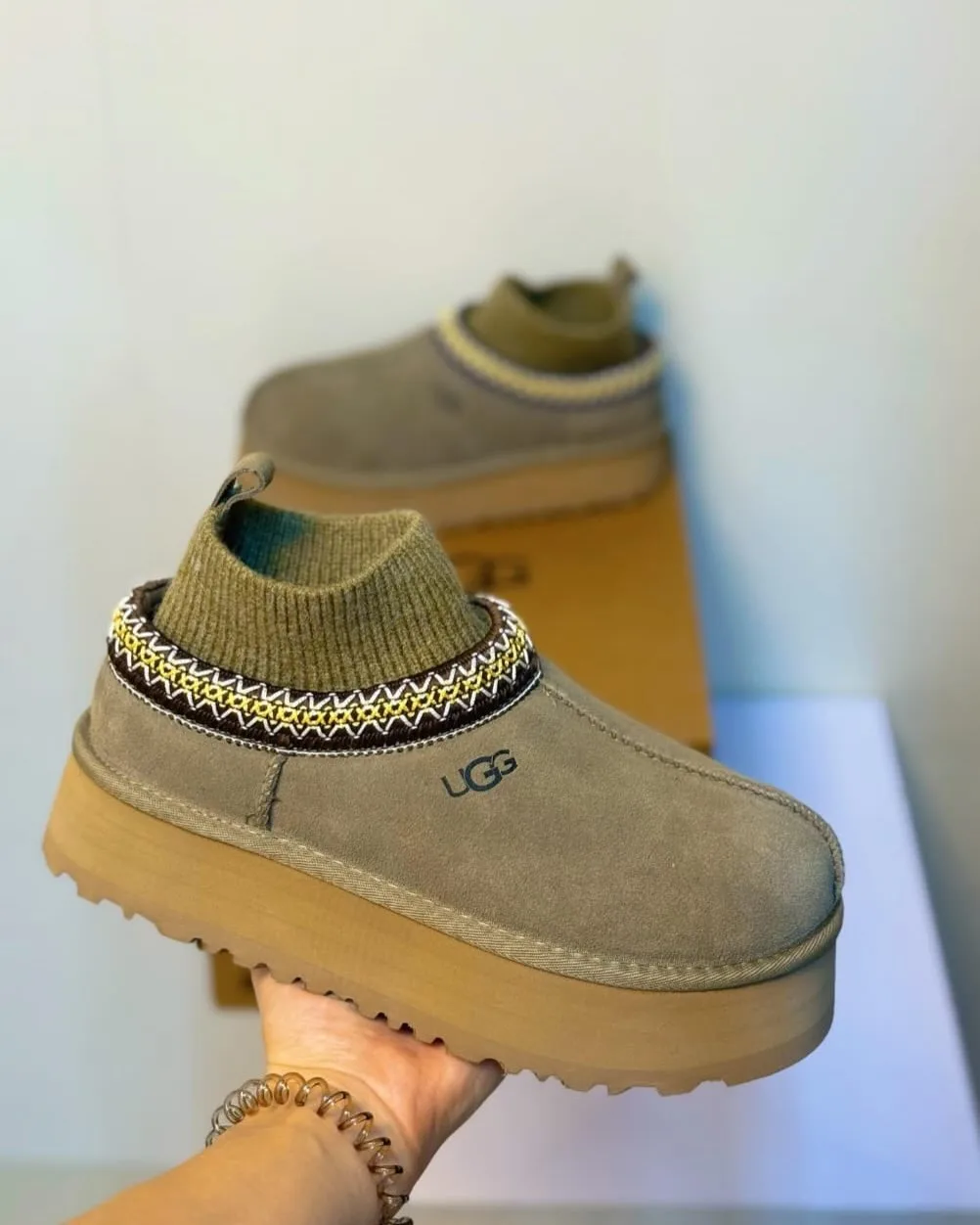 UGG Tasman platform with knit trim photo 3