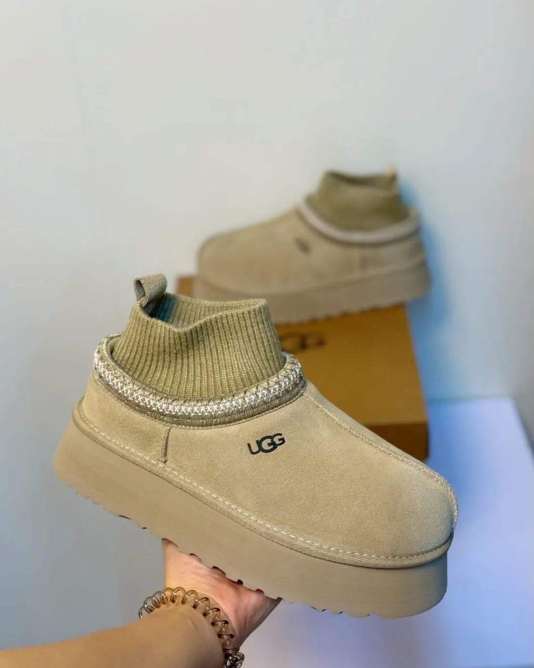 UGG Tasman platform with knit trim photo 4