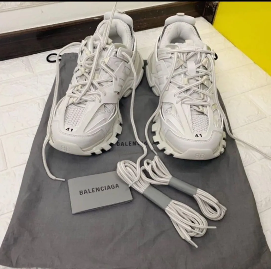 Balenciaga Track photo 10