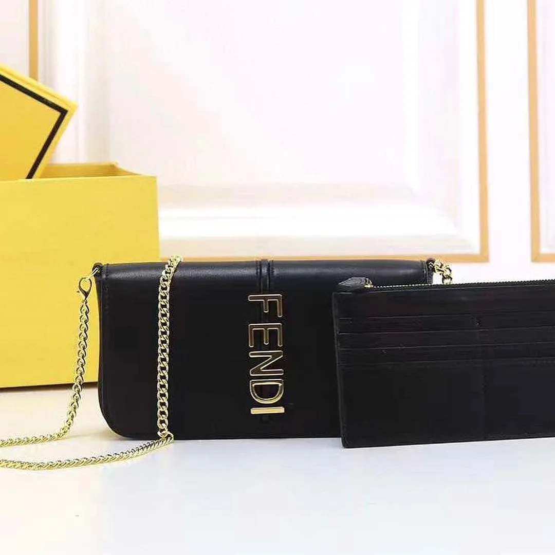 Fendi Zucca Chain Wallet photo 4