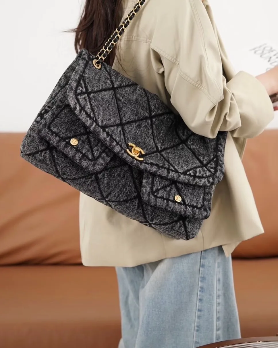 Givenchy Bag #0950