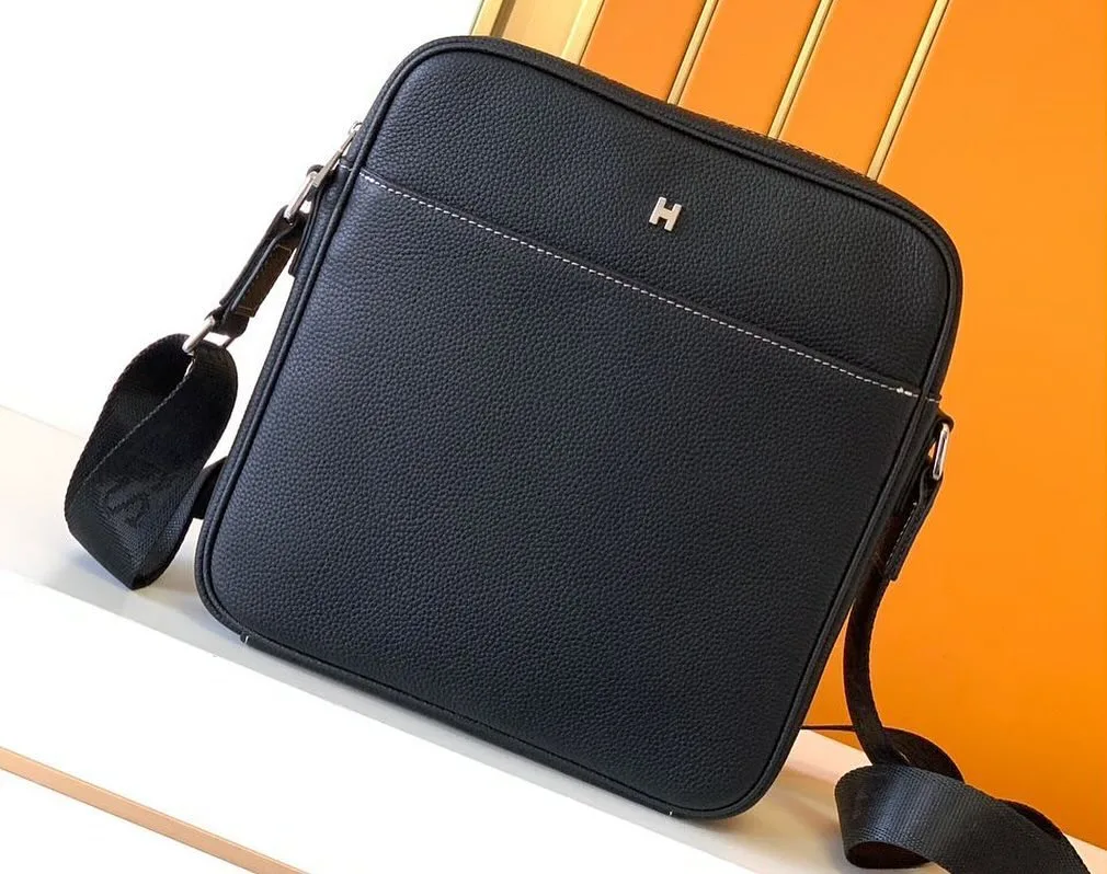 Hermès Della Cavalleria Messenger Bag