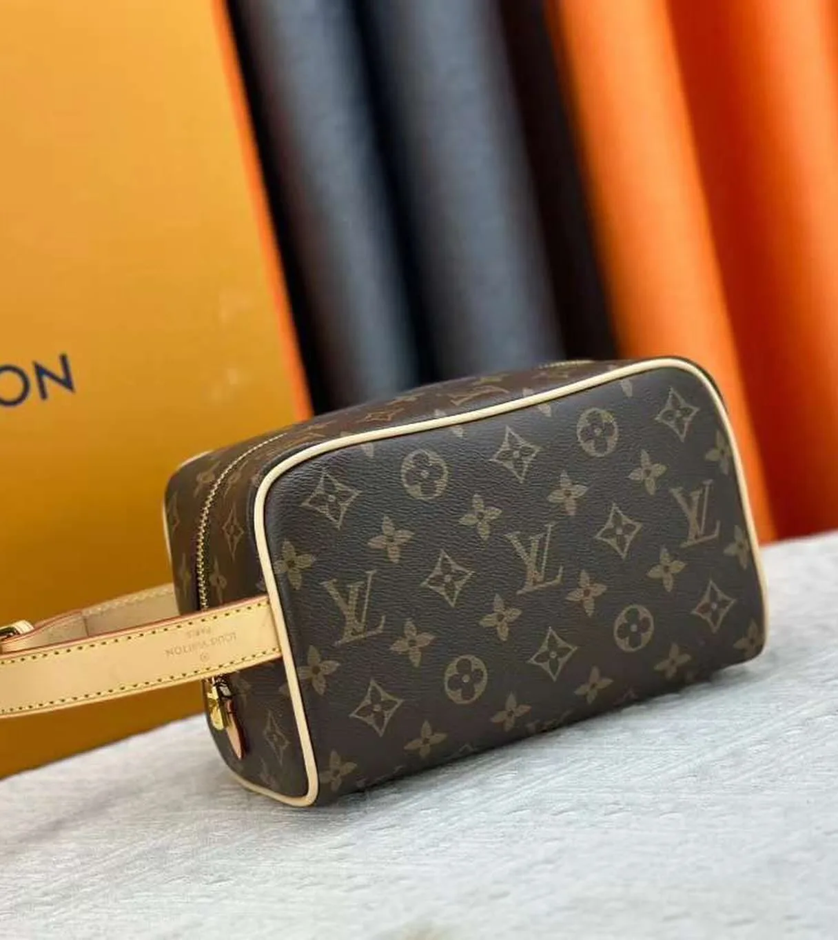 Louis Vuitton Wallet photo 6