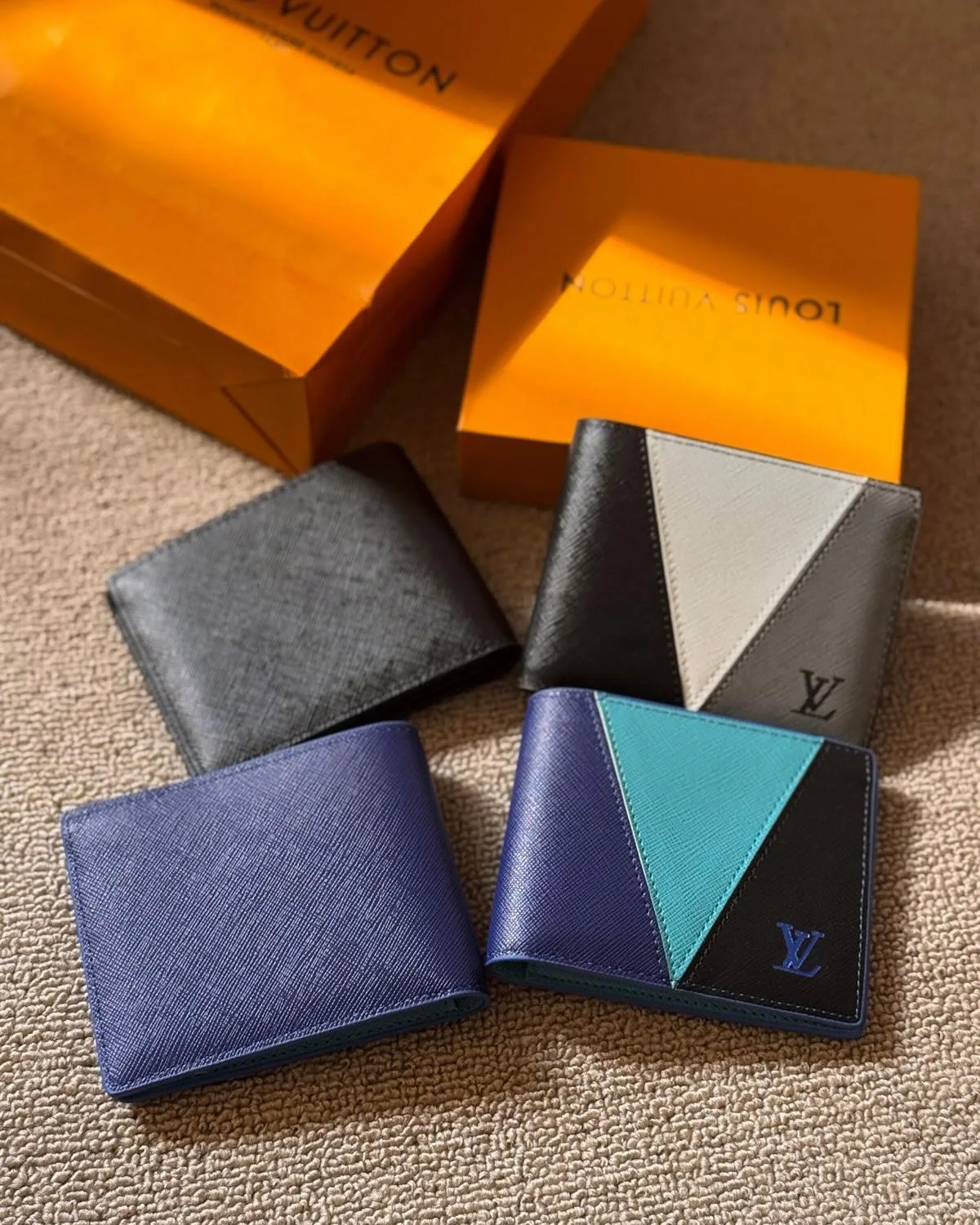 Louis Vuitton Monogram Graffiti Wallet photo 3