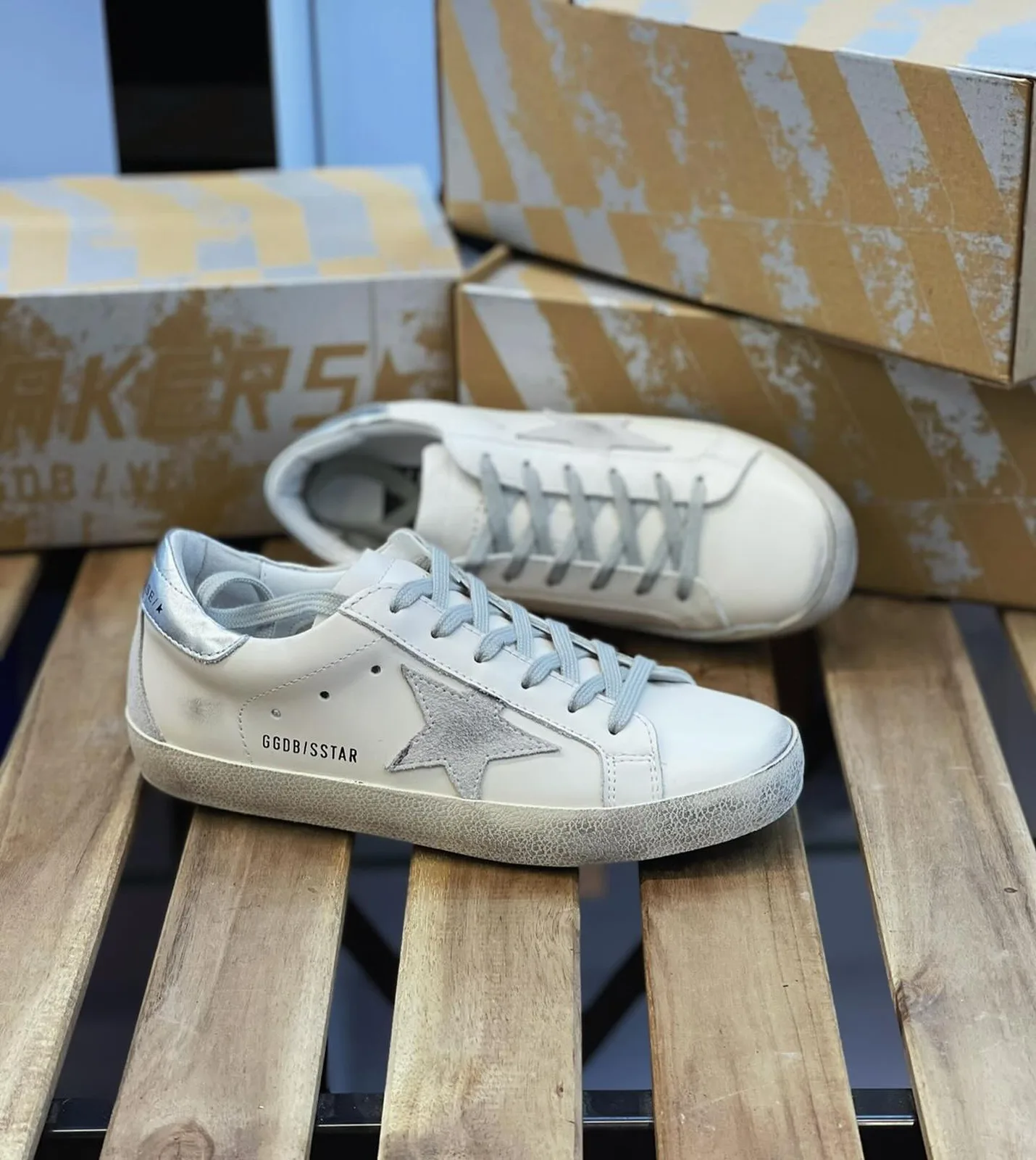 Golden Goose Superstar photo 4