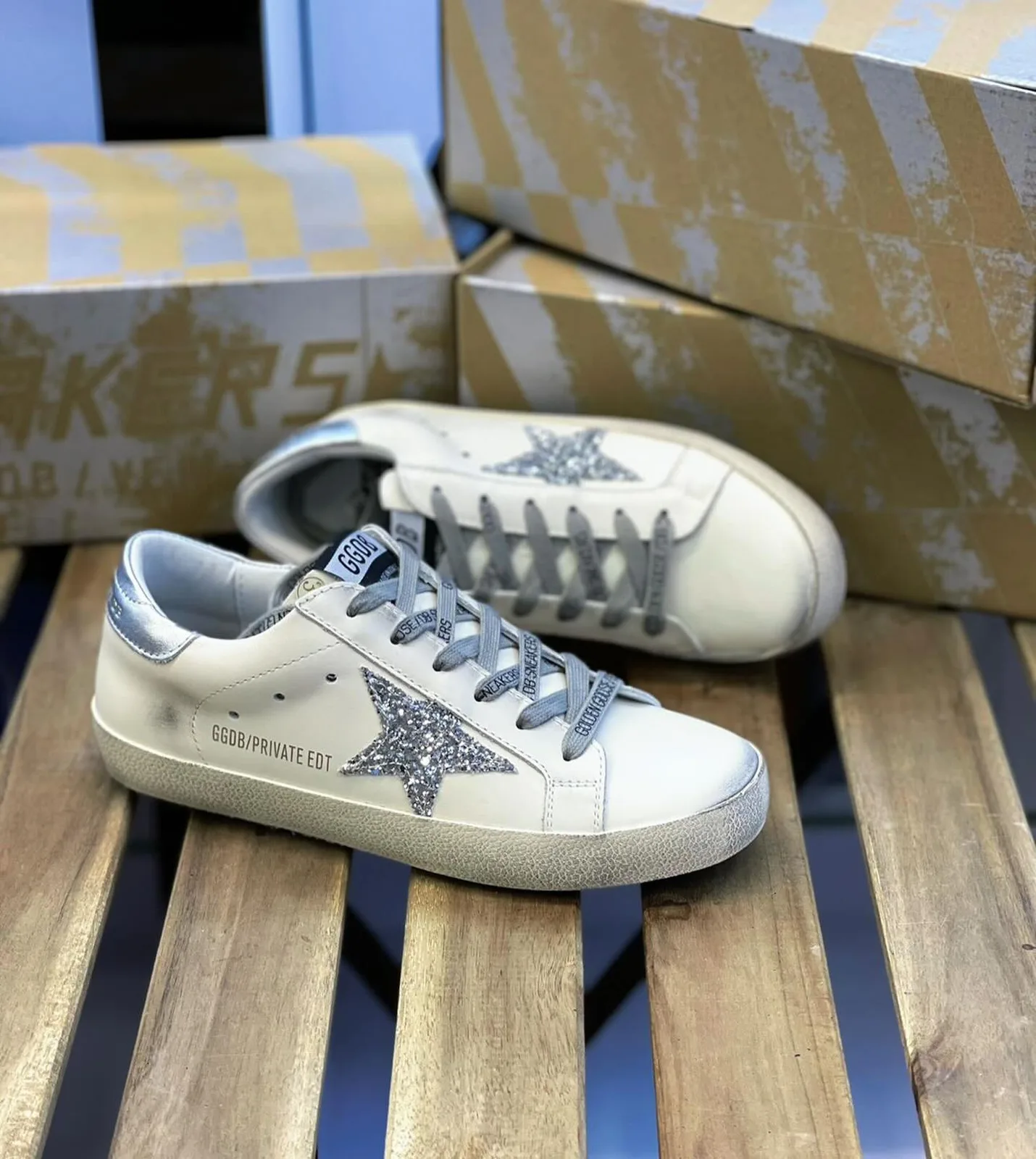 Golden Goose Superstar photo 3