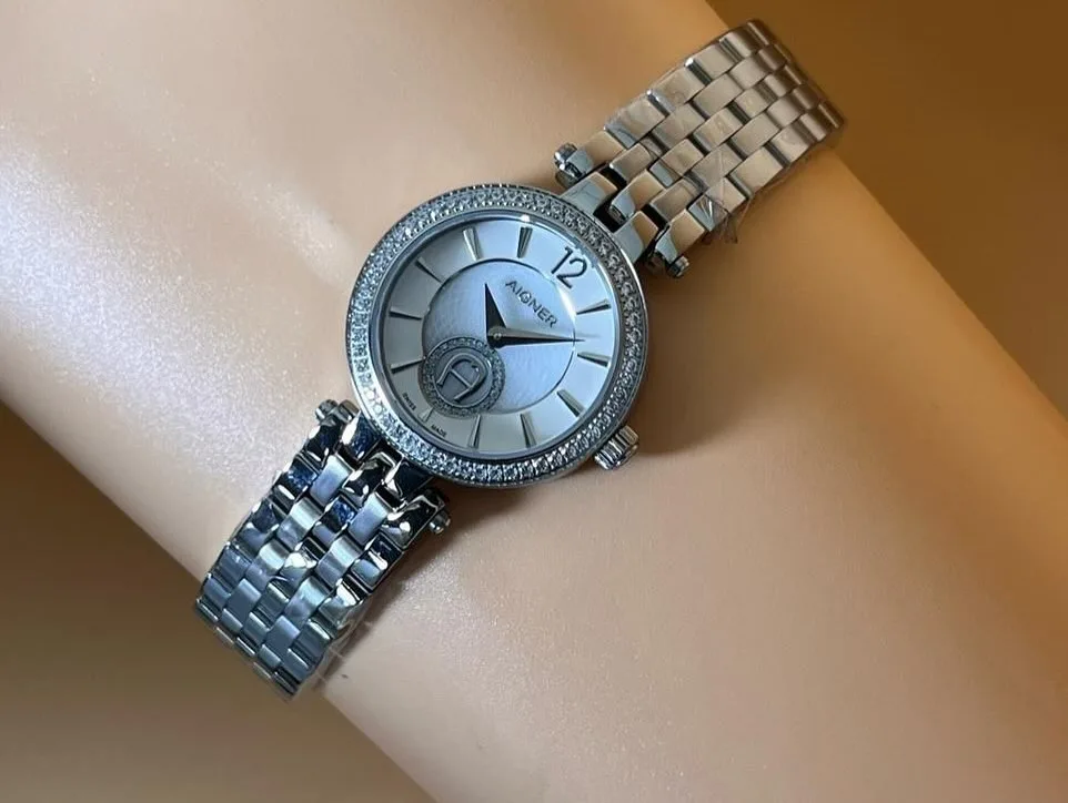 Aigner Ladies Watch photo 4