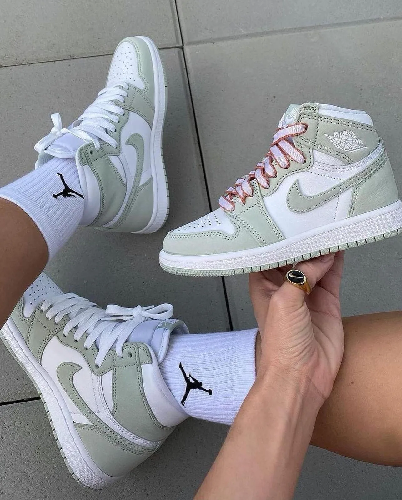 Nike Air Jordan 1 photo 2