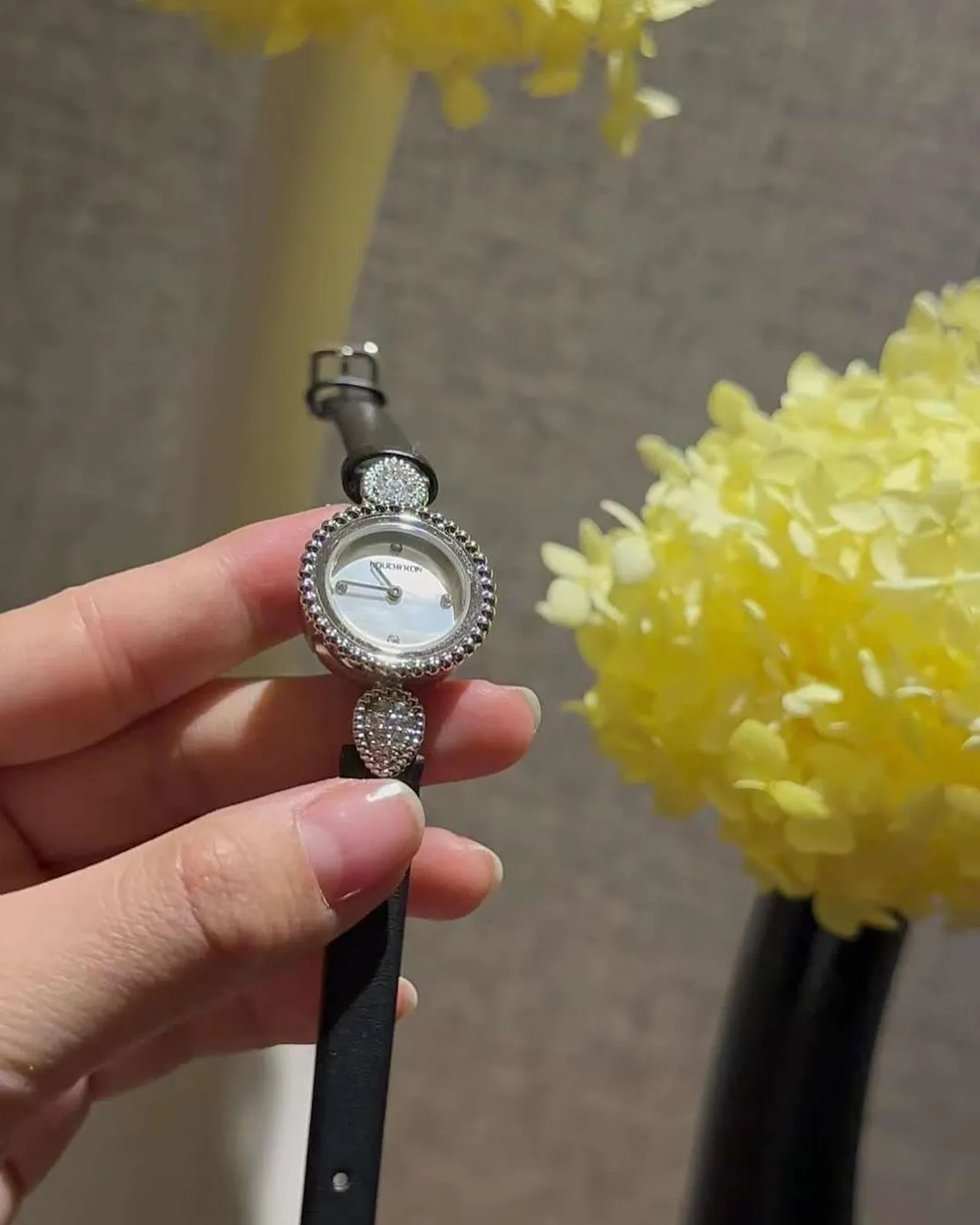 Ladies Watch photo 2