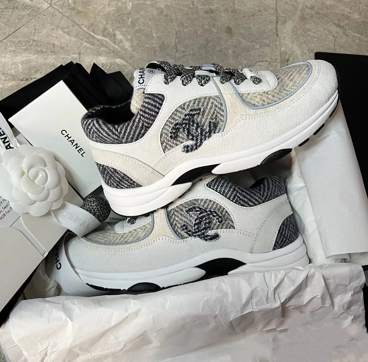 Chanel chunky runner sneaker photo 2
